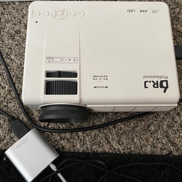 Projector - Picture 2 of 5